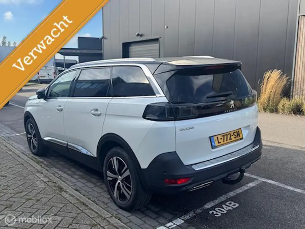 Peugeot 5008 2