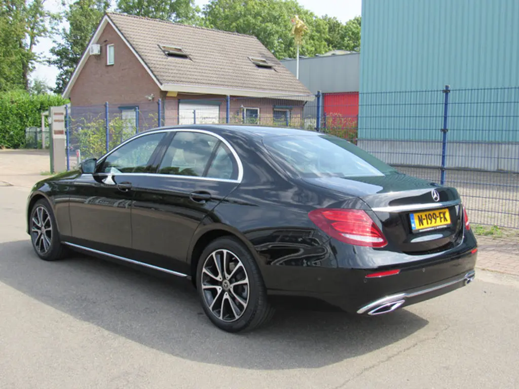 Mercedes-Benz E-Klasse 3