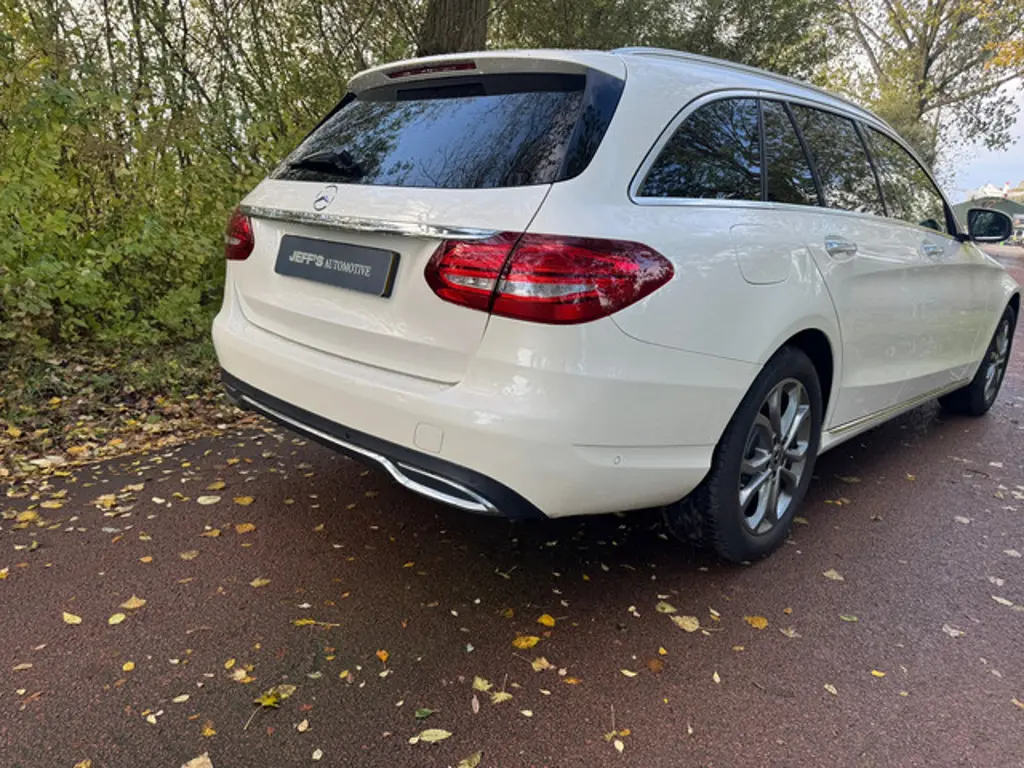 Mercedes-Benz C-Klasse 3