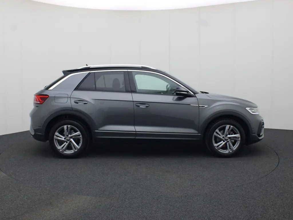Volkswagen T-Roc 3
