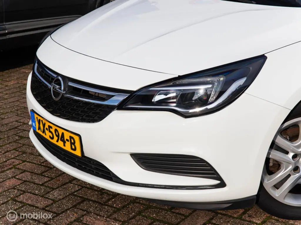 Opel Astra 2