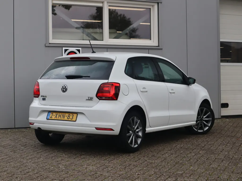 Volkswagen Polo 2