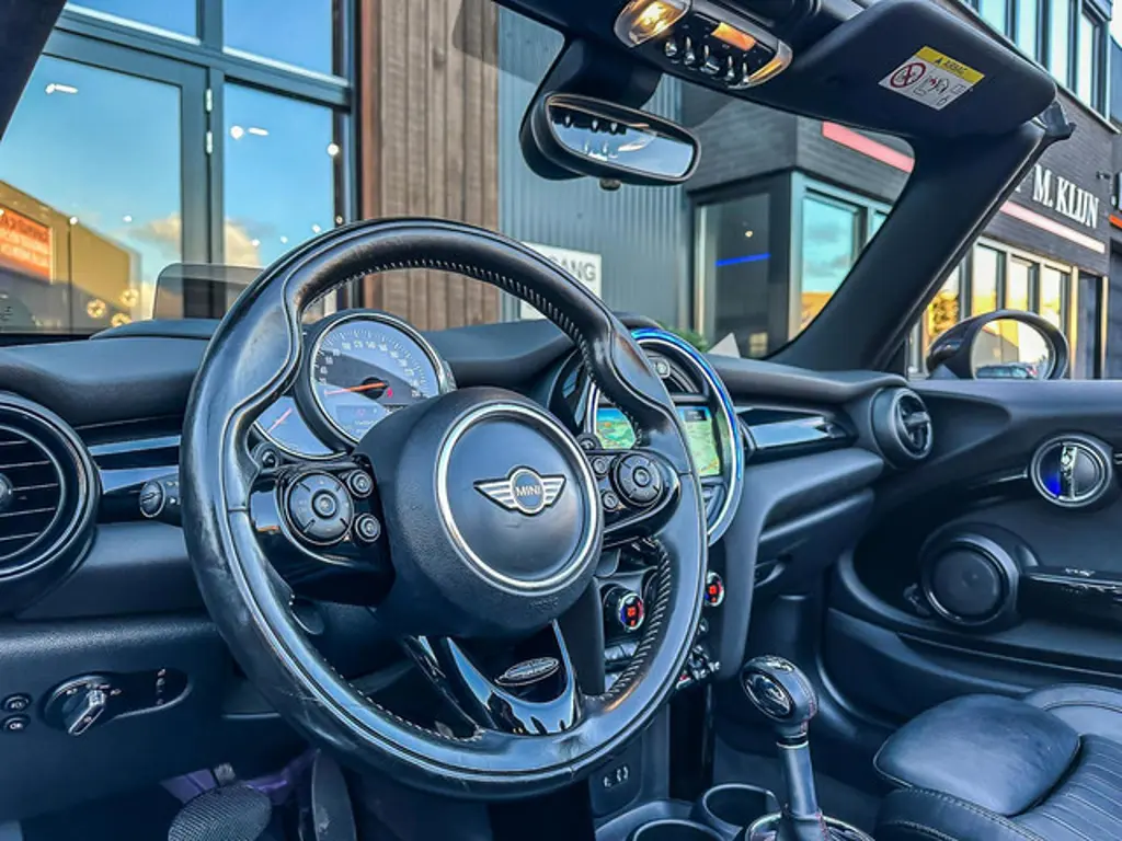 MINI Cooper S Cabrio 2