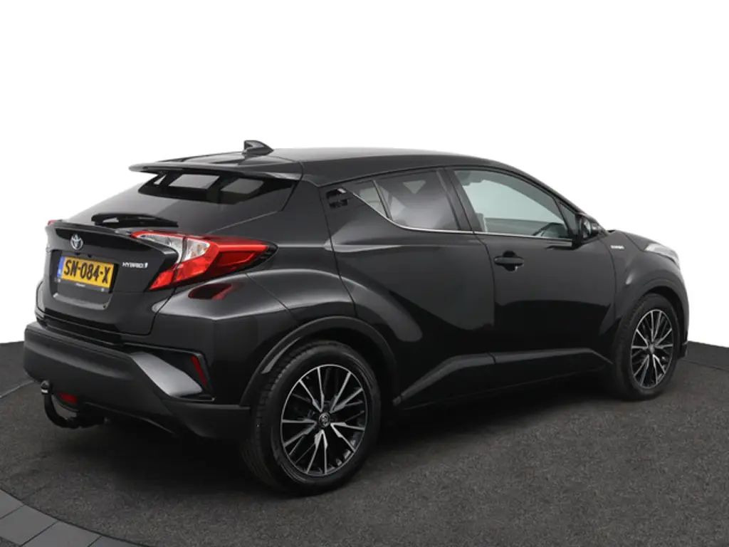 Toyota C-HR 2