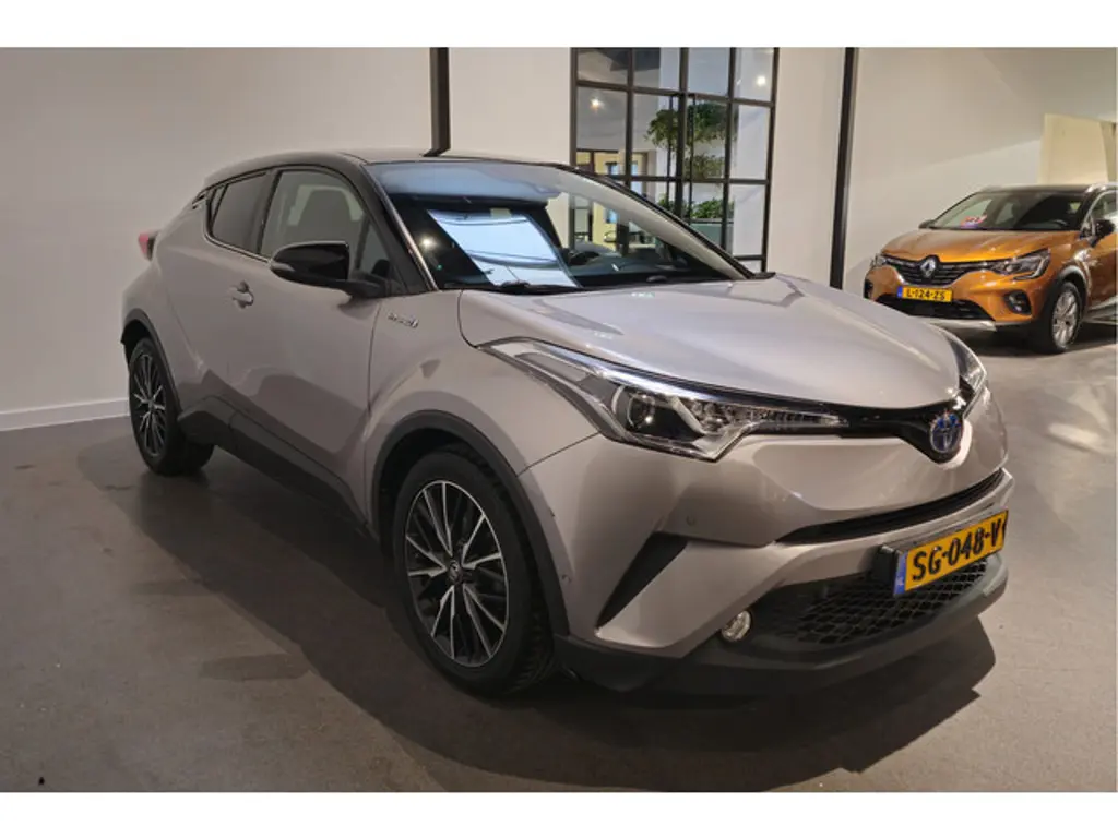 Toyota C-HR 2