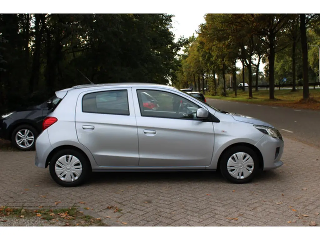 Mitsubishi Space Star 2