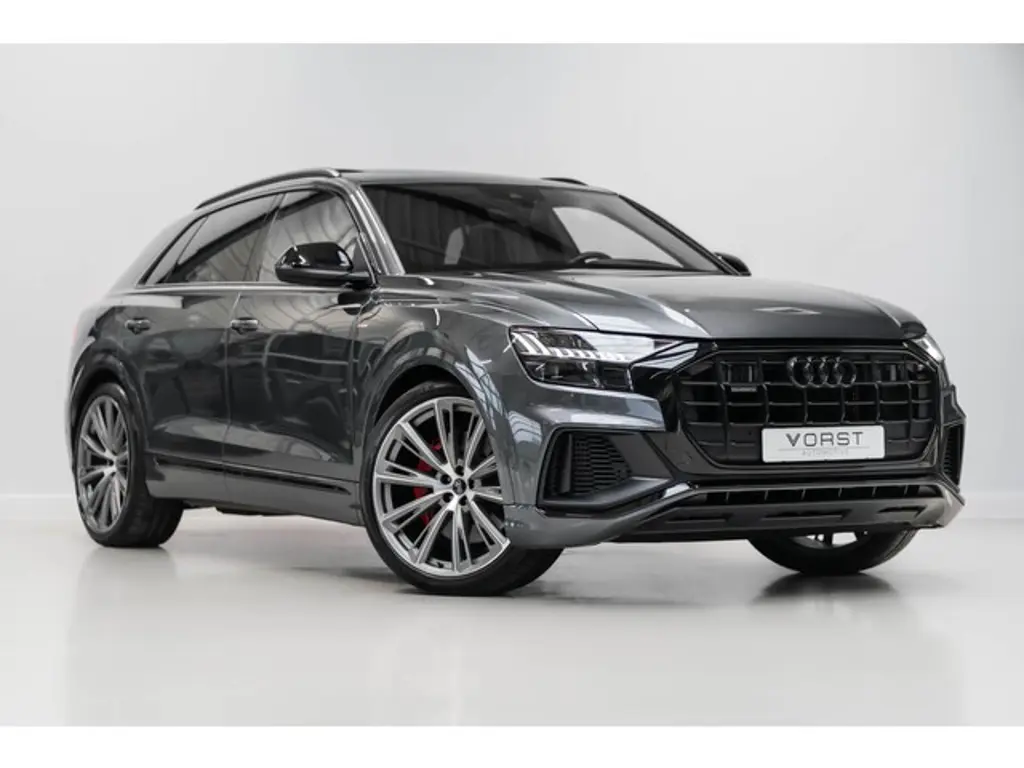 Audi Q8 3