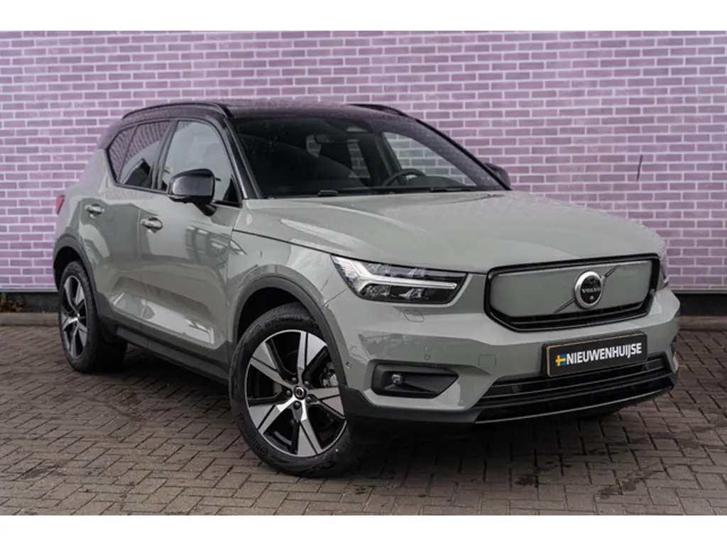 Volvo XC40 3