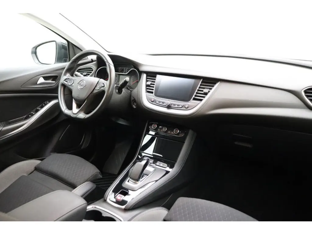 Opel Grandland X 3