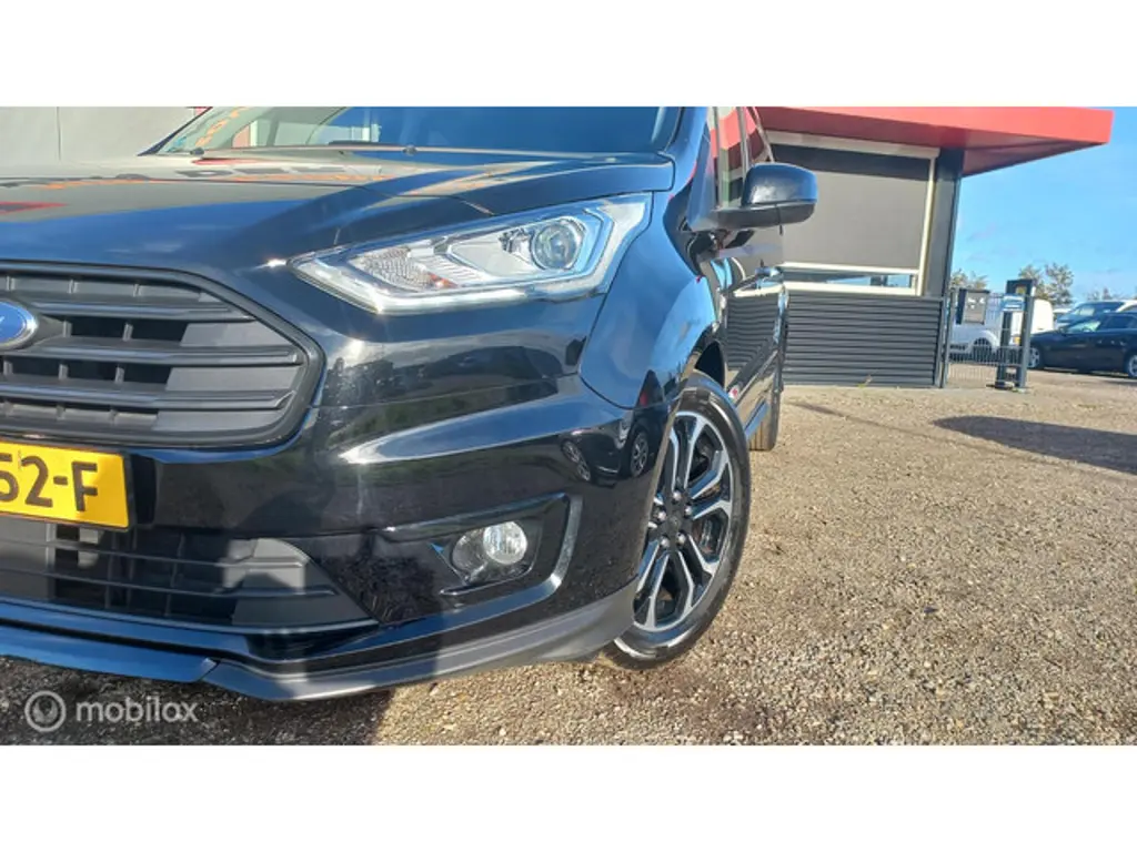 Ford Transit Connect 3