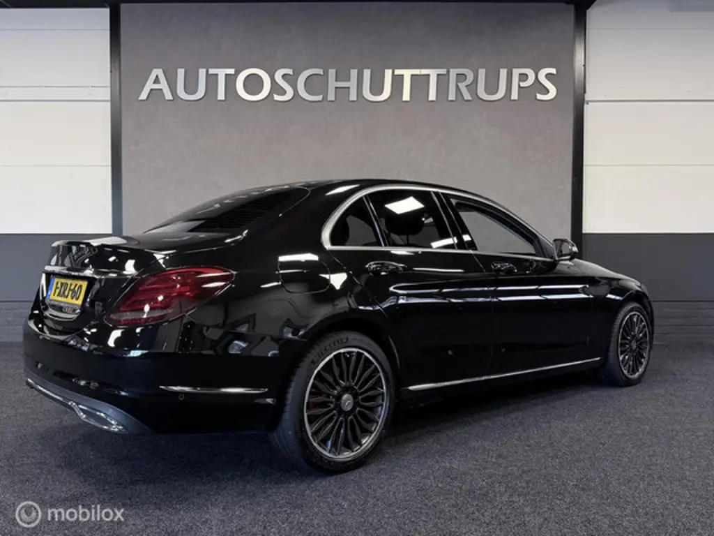 Mercedes-Benz C-Klasse 2