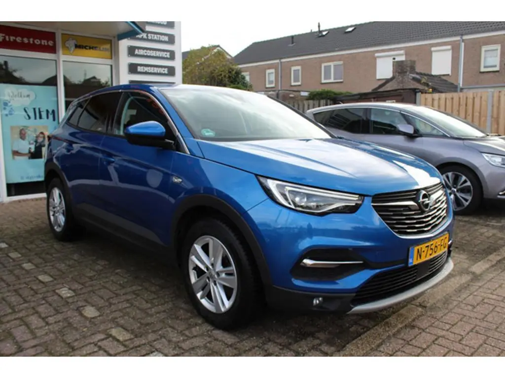 Opel Grandland X 2