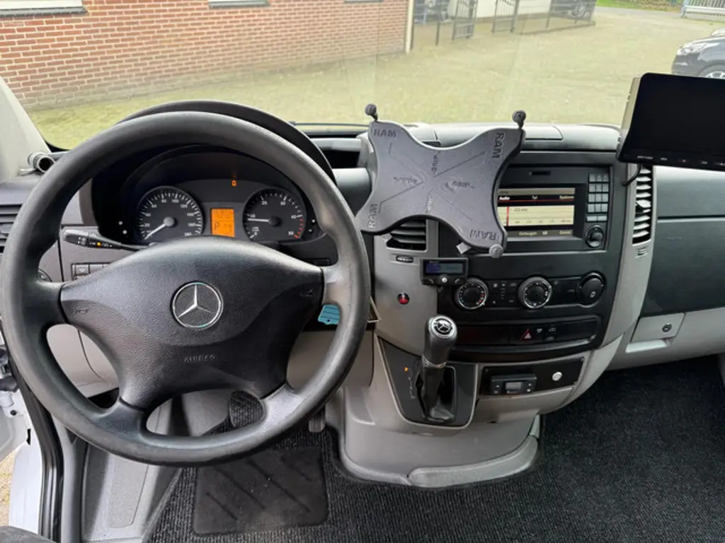 Mercedes-Benz Sprinter 3