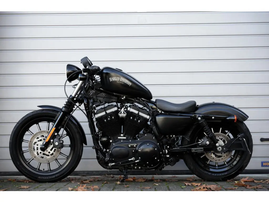 Harley-Davidson Sportster 2