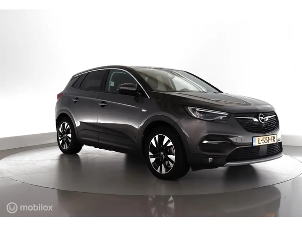 Opel Grandland X 2