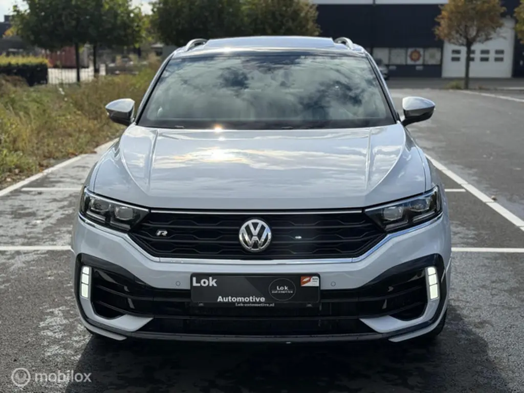 Volkswagen T-Roc 3