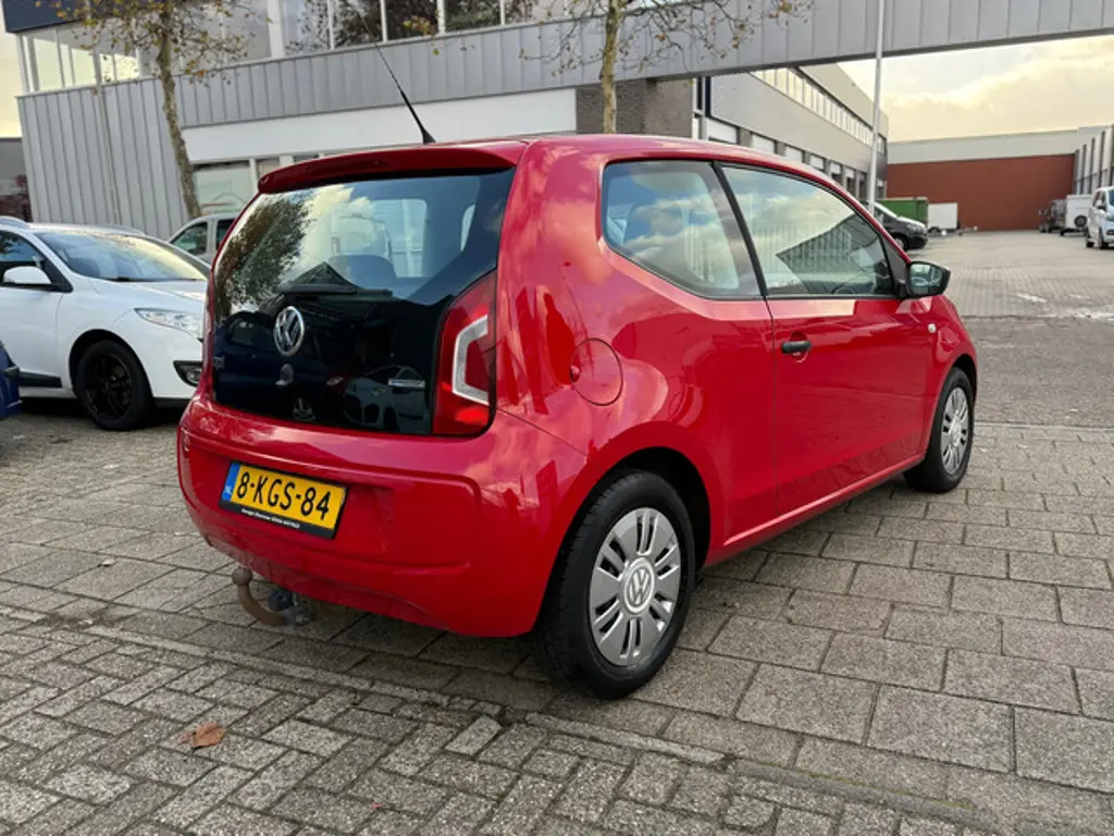 Volkswagen up! 3