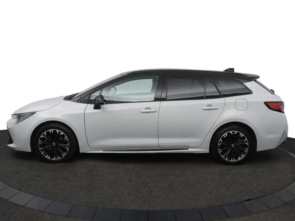 Toyota Corolla Touring Sports 3