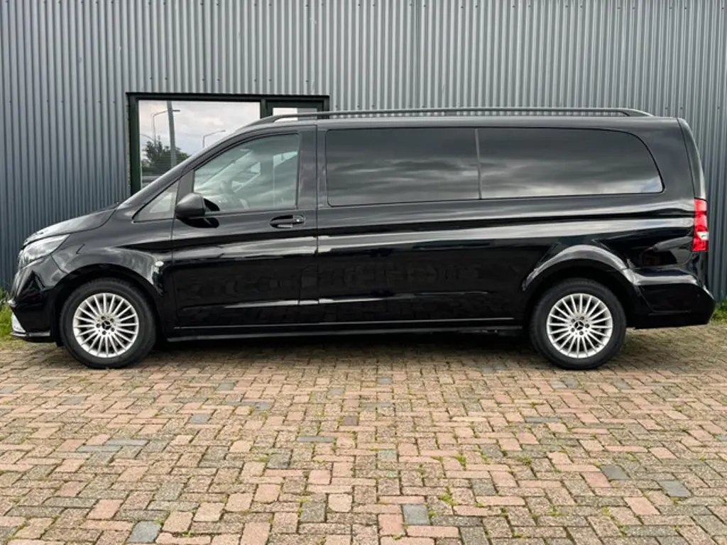 Mercedes-Benz Vito 2