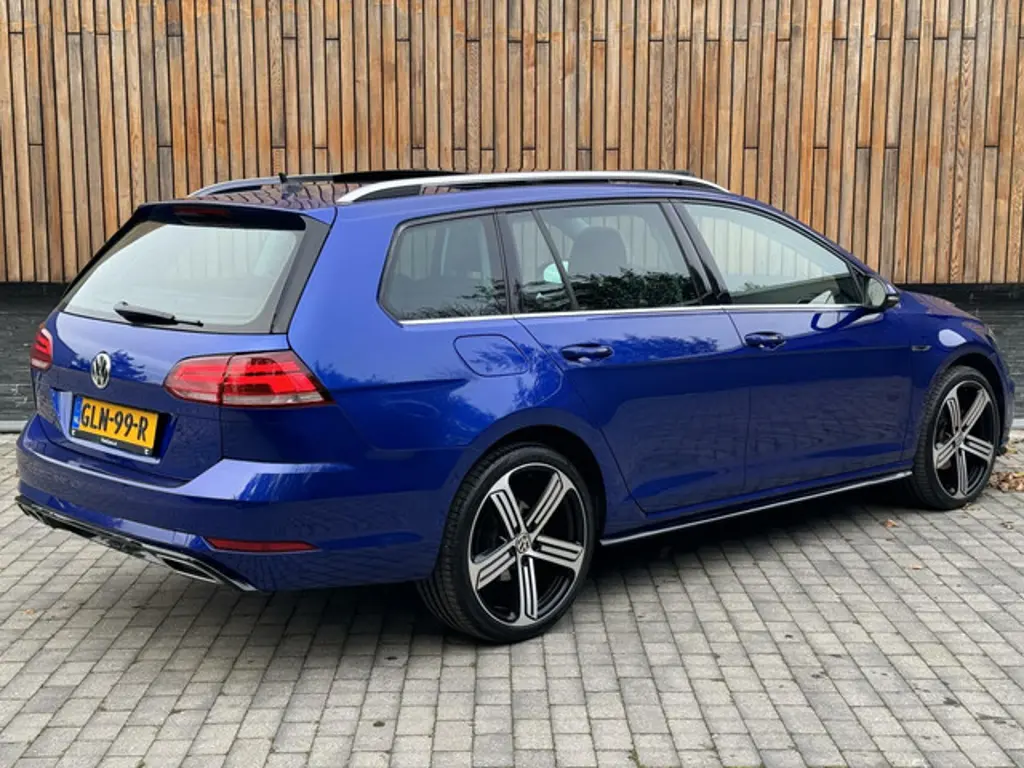 Volkswagen Golf 2