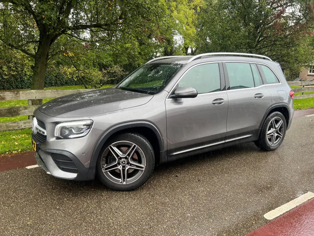 Mercedes-Benz GLB 2