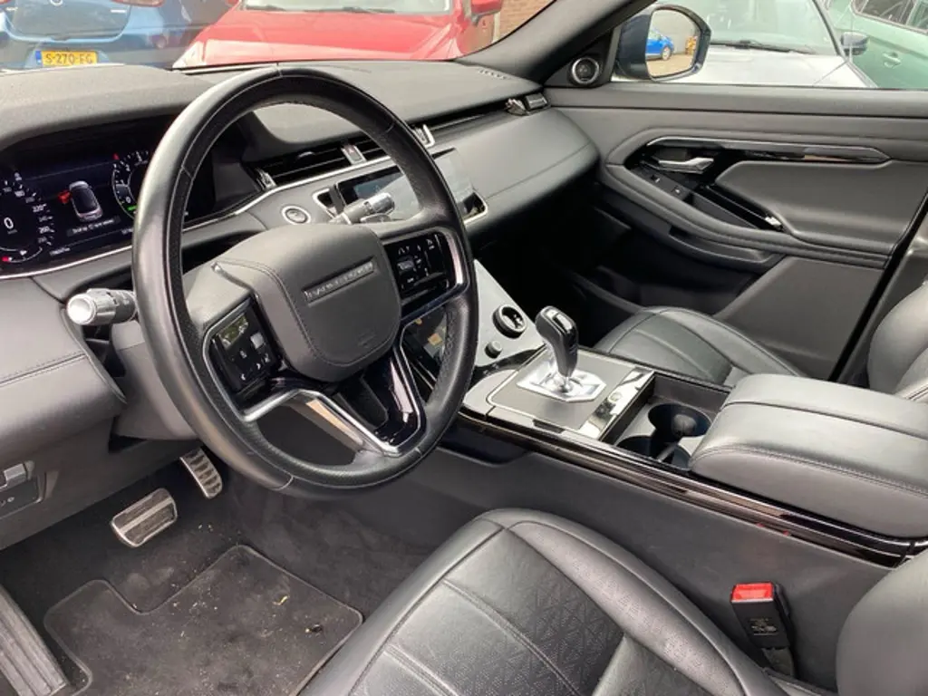 Land Rover Range Rover Evoque 3