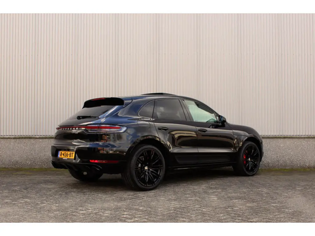 Porsche Macan 2