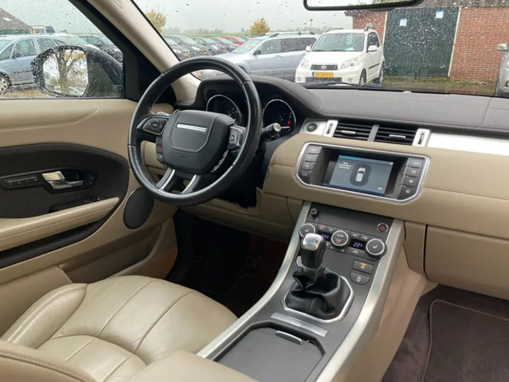 Land Rover Range Rover Evoque 3