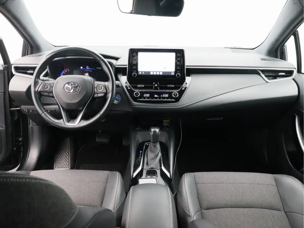 Toyota Corolla Touring Sports 2