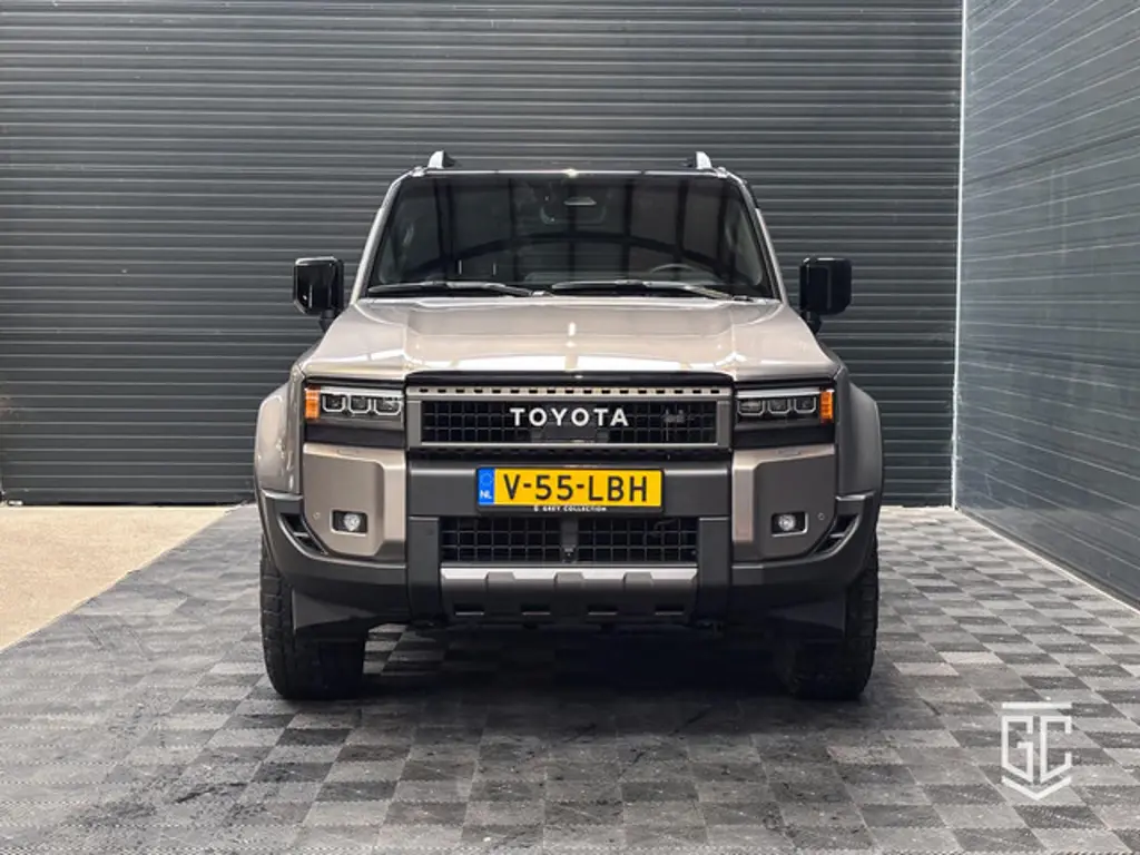 Toyota Land Cruiser 3