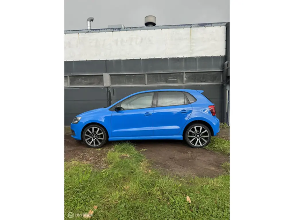 Volkswagen Polo 2