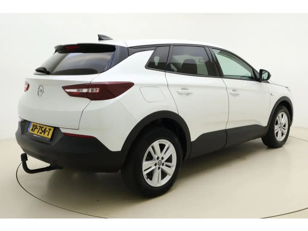 Opel Grandland X 2