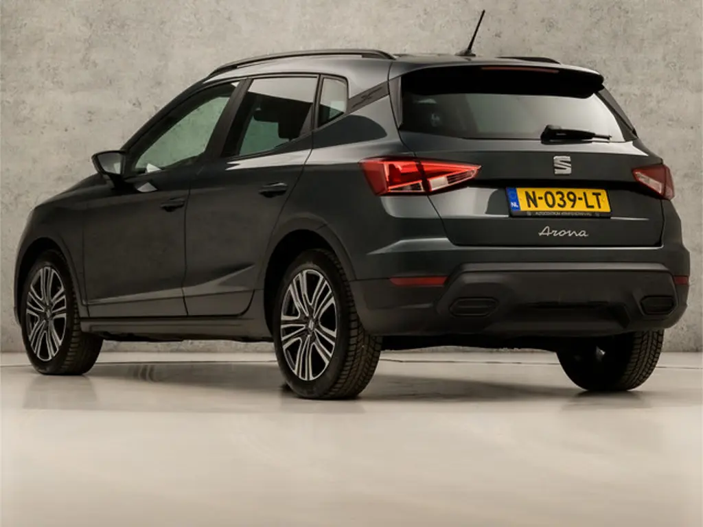 SEAT Arona 3