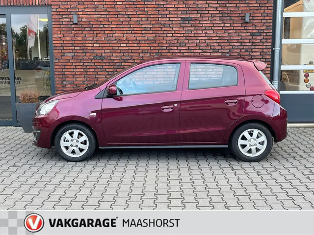 Mitsubishi Space Star 2