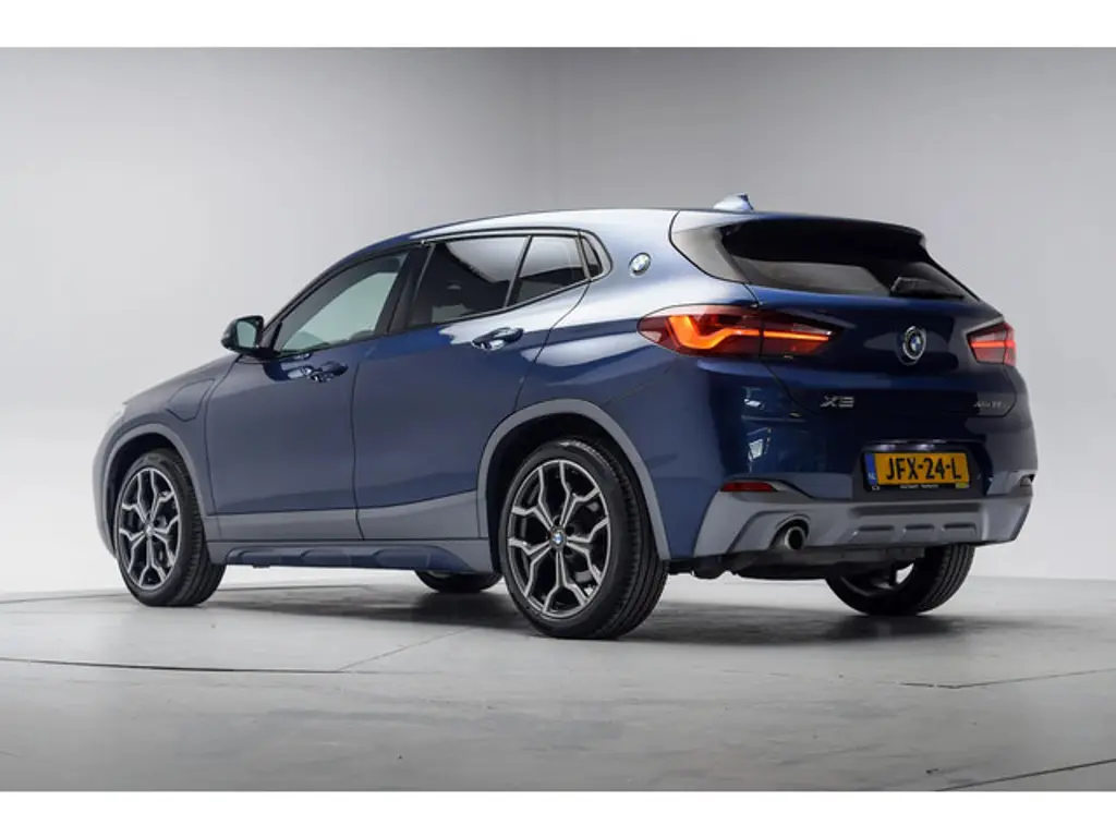 BMW X2 3