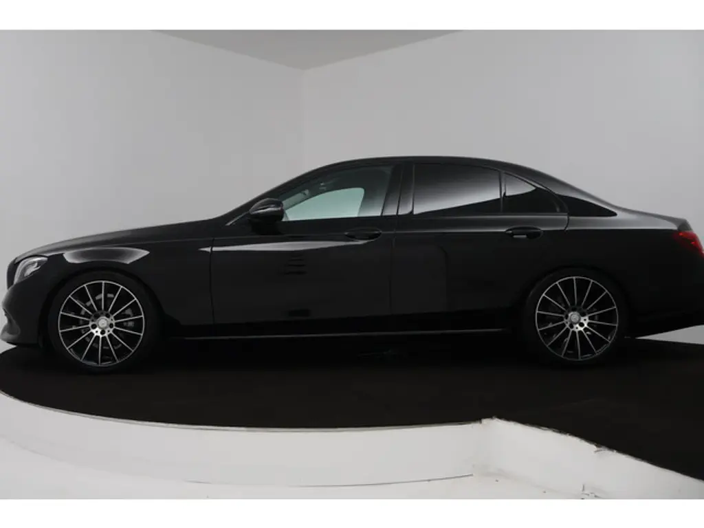 Mercedes-Benz E-Klasse 2