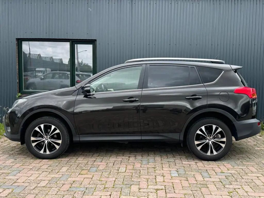 Toyota RAV4 2