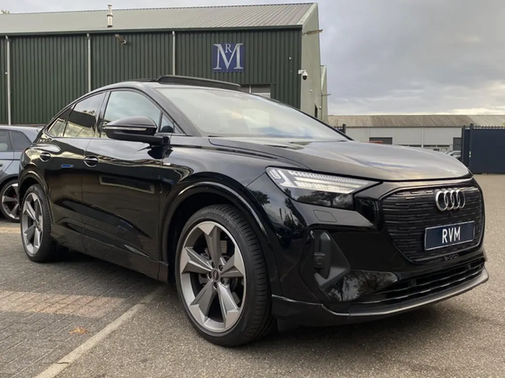Audi Q4 e-tron 3