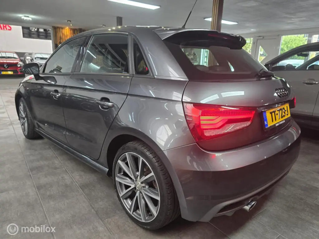 Audi A1 Sportback 2