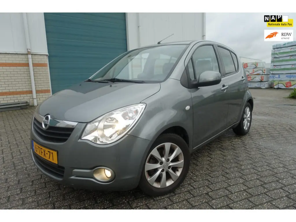 Opel Agila