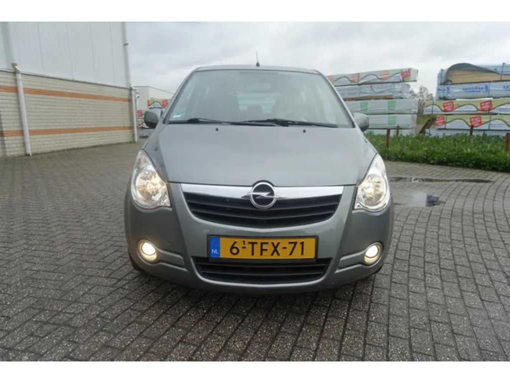 Opel Agila 2