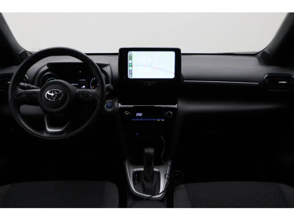 Toyota Yaris Cross 2