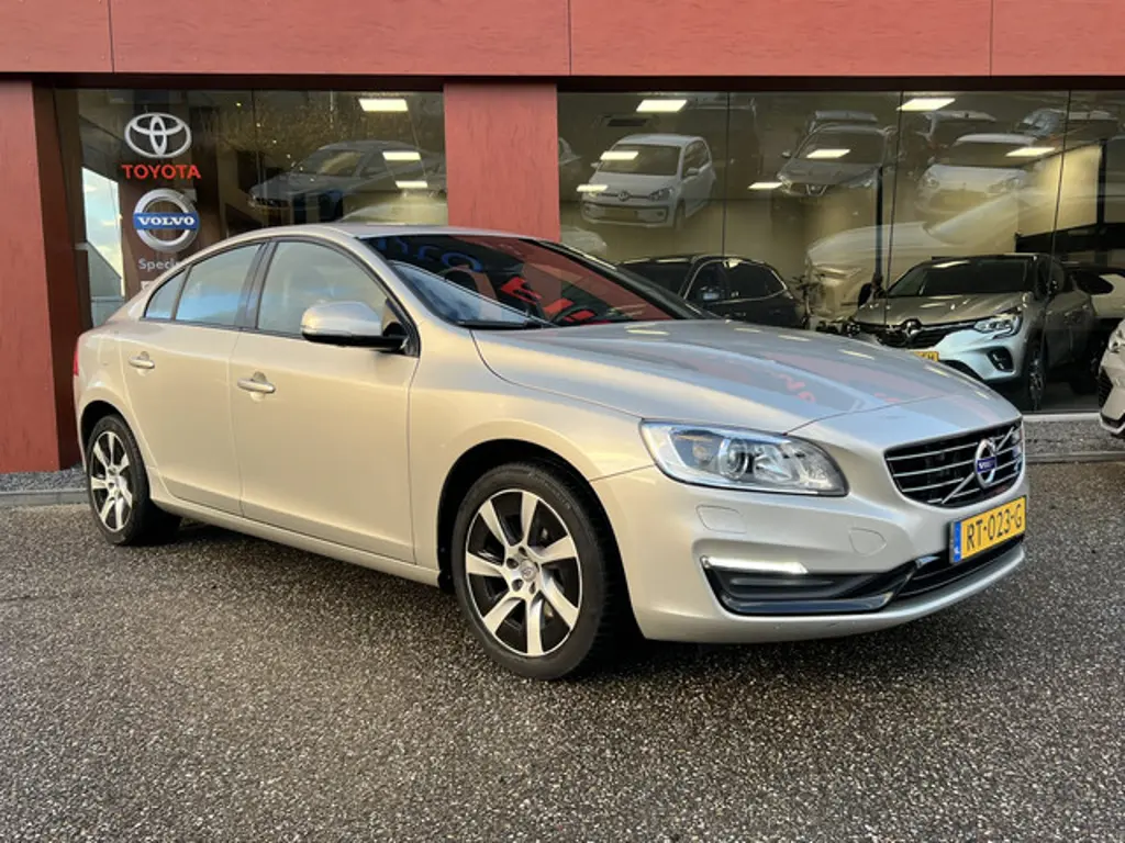 Volvo S60 3