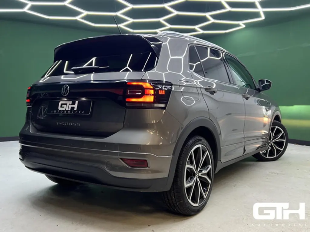 Volkswagen T-Cross 2
