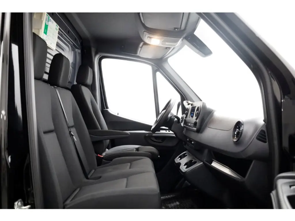 Mercedes-Benz Sprinter 3