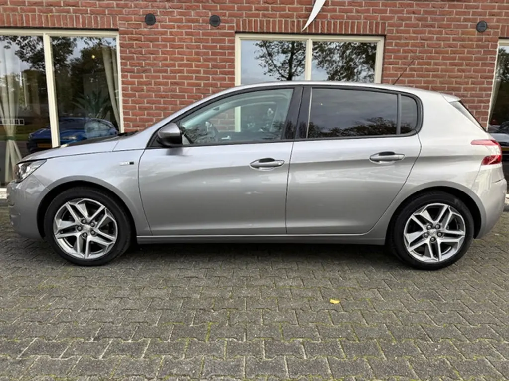 Peugeot 308 2