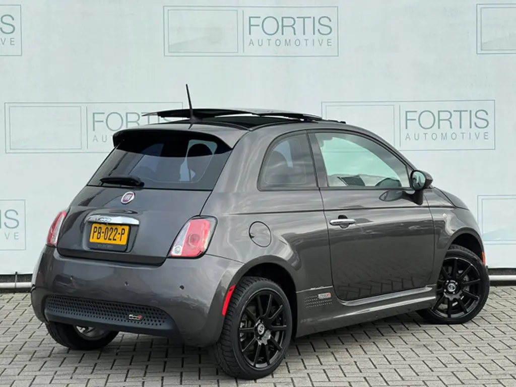Fiat 500e 2
