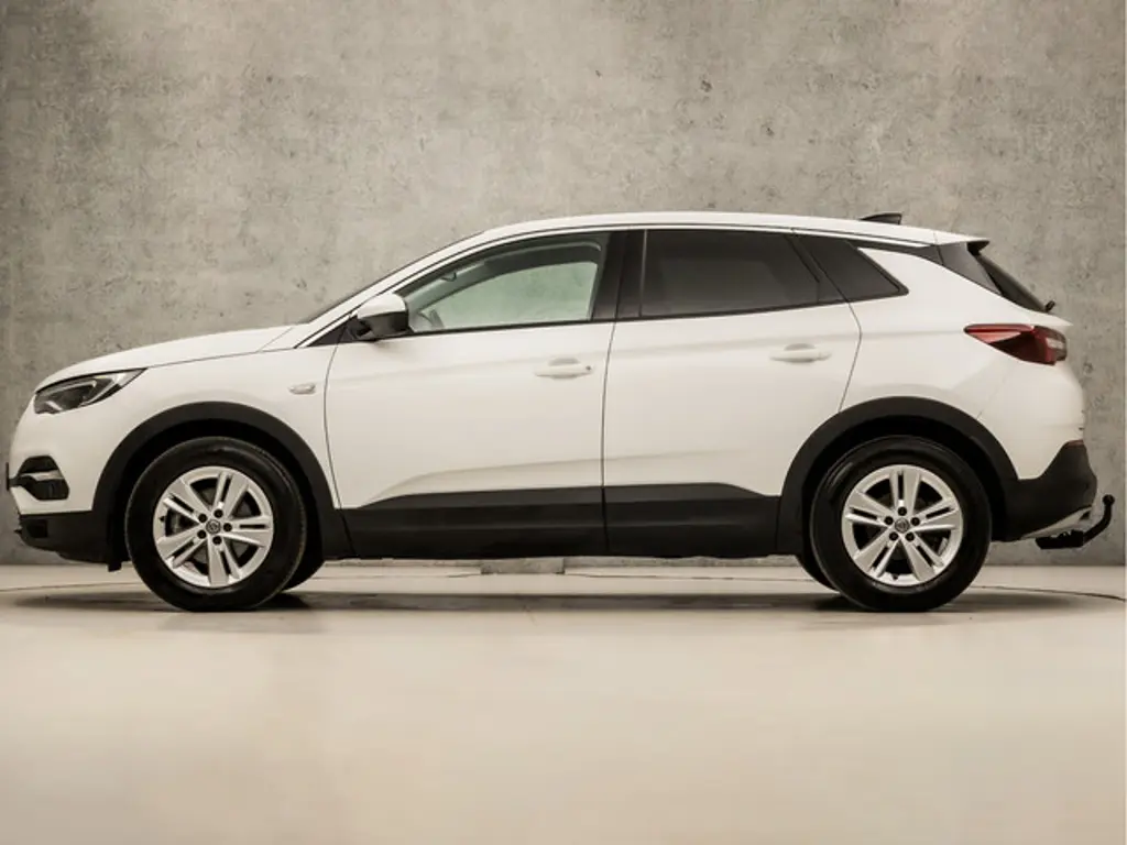 Opel Grandland X 2