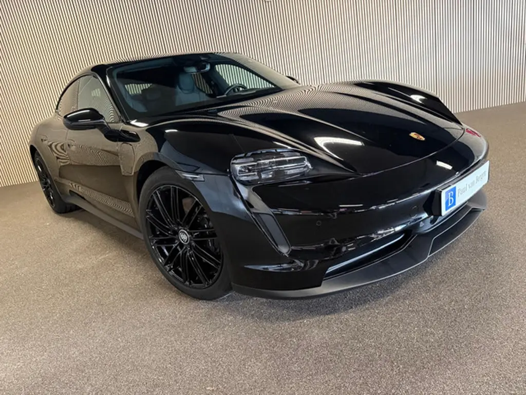 Porsche Taycan 2