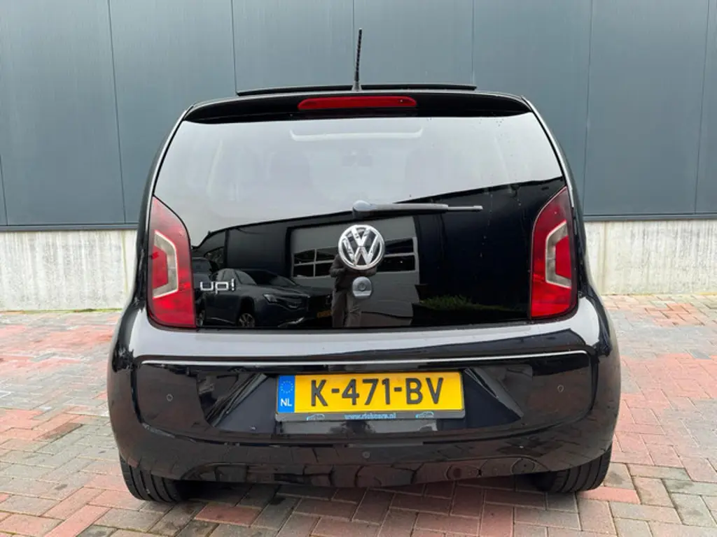 Volkswagen up! 3